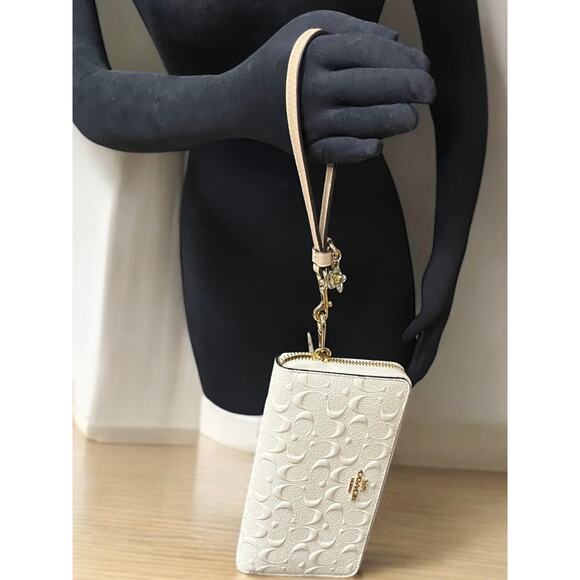 Coach C7220 Signature Embossed Leather Long Zip Around Wallet/Wristlet - Picture 6 of 7